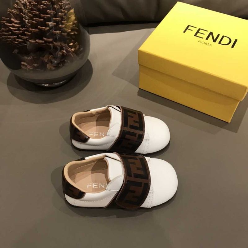 F**di kids ff logo shoes white