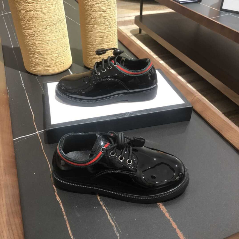 G*u*i kids leather shoes