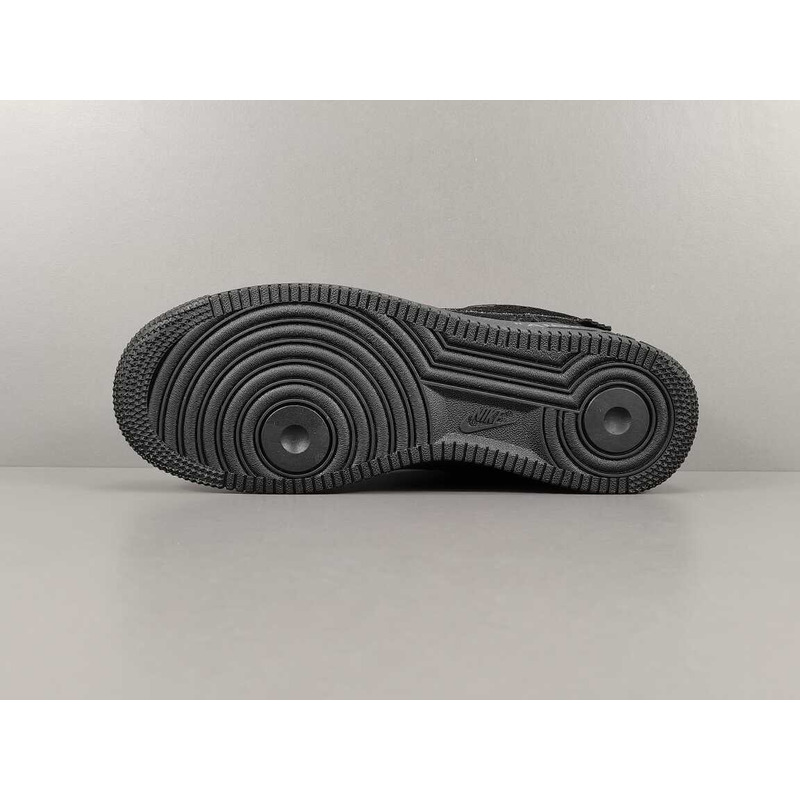 l**is V*t*n  x air force 1 low triple black