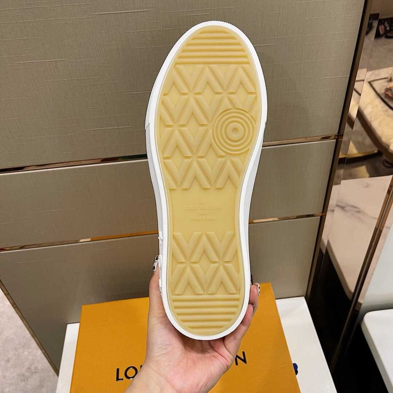 l**is V*t*n trocadero low black gold