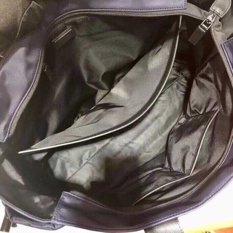 Pra*a re-nylon newest travel bags