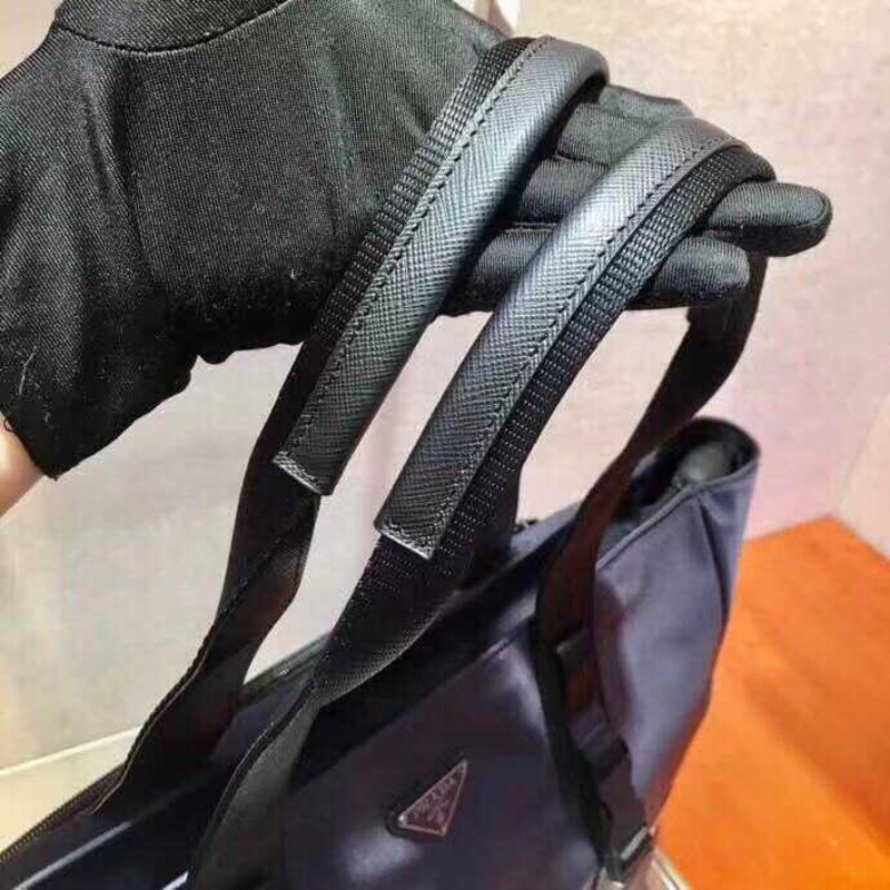 Pra*a re-nylon newest travel bags