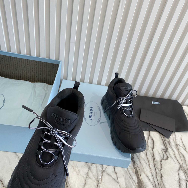 Pra*a lace up platform sneakers black