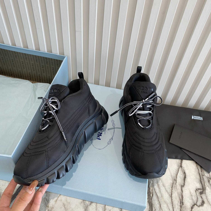 Pra*a lace up platform sneakers black