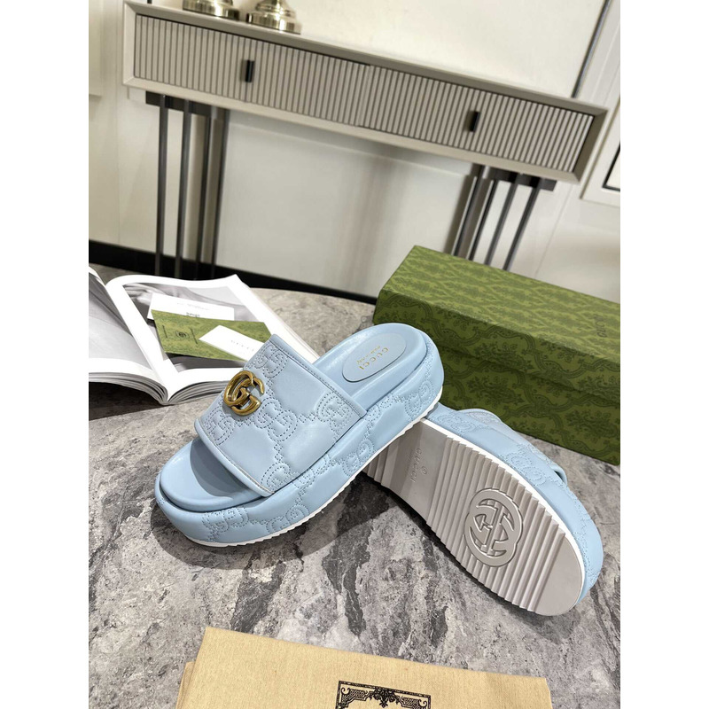 G*u*i platform sandals blue