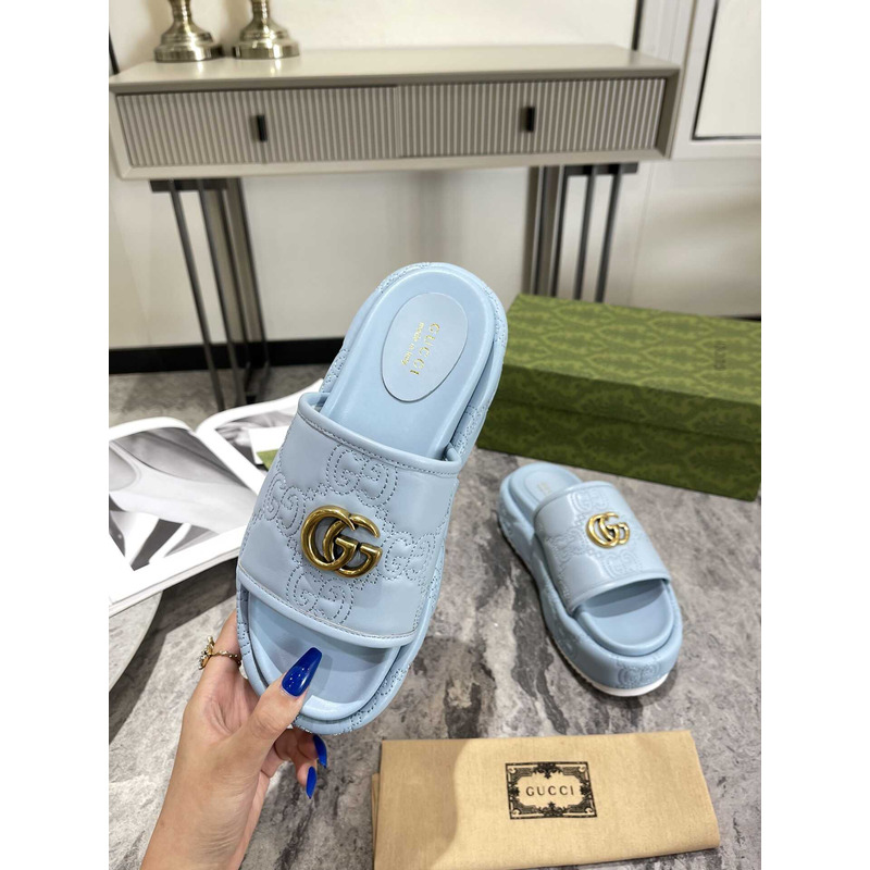 G*u*i platform sandals blue