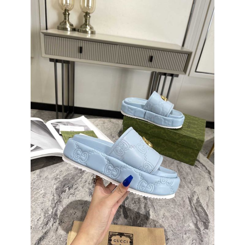 G*u*i platform sandals blue