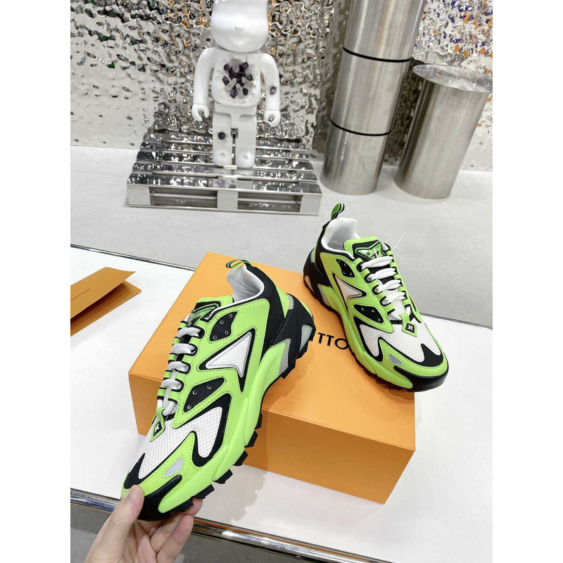 l**is V*t*n runner tatic sneakers green