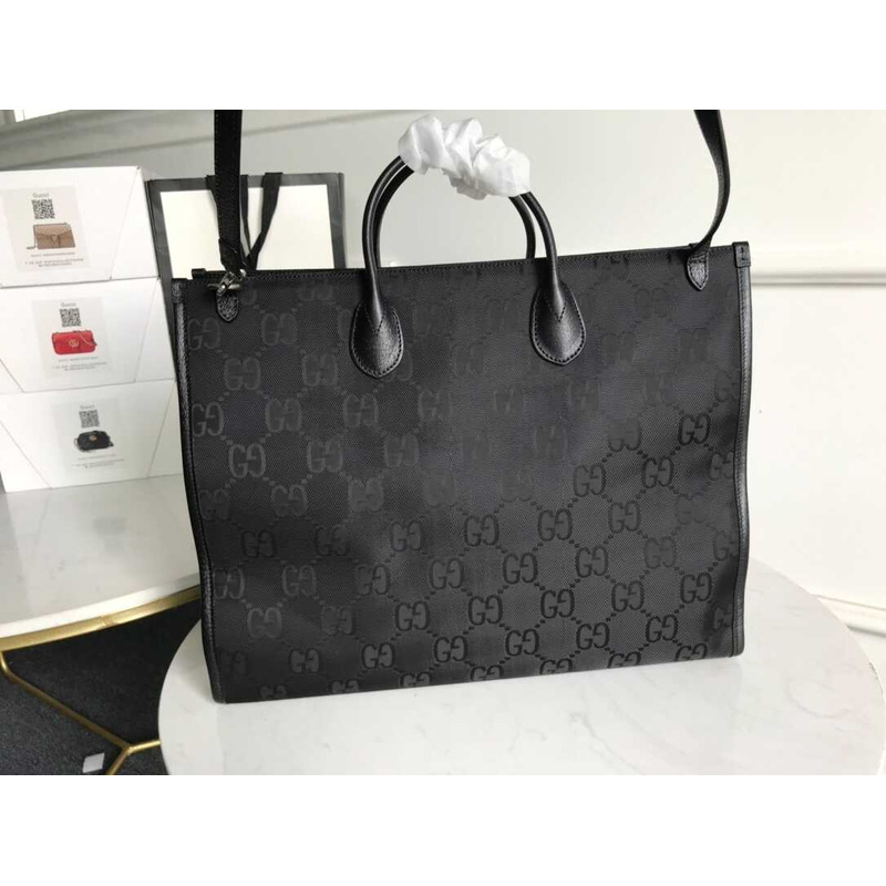 G*u*i off the grid series tote bag gg econyl black