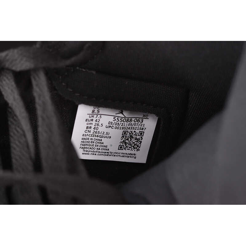 Nike Air Jordan 1 Retro High OG \