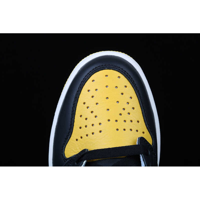 Nike Air Jordan 1 Retro High OG Yellow Toe