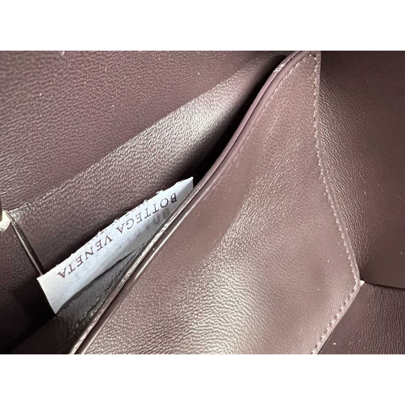 Bo*te*ga ve*ne*ta arco lambskin leather tote bag pale purple