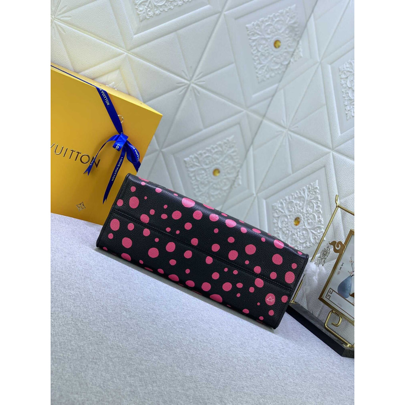 l**is V*t*n x yk onthego mm​ black pink