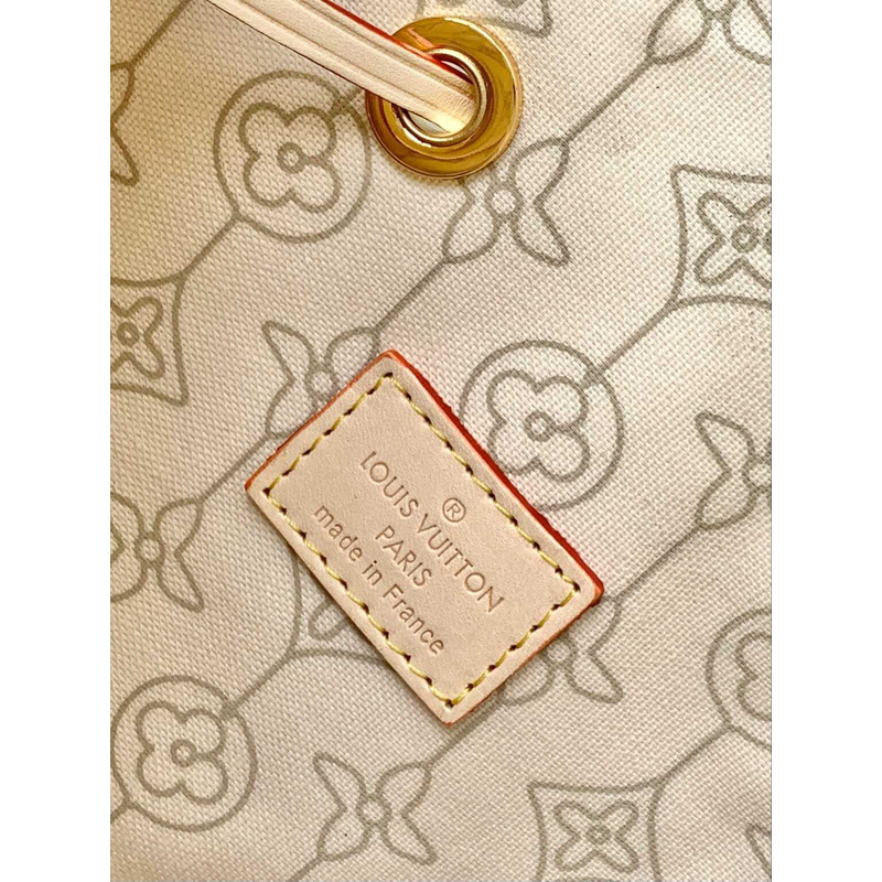 l**is V*t*n néonoé mm bag