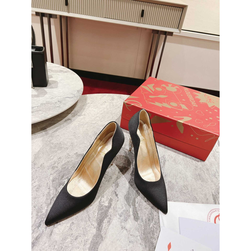 Ch**an louboutin hot chick patent leather pumps 100 black