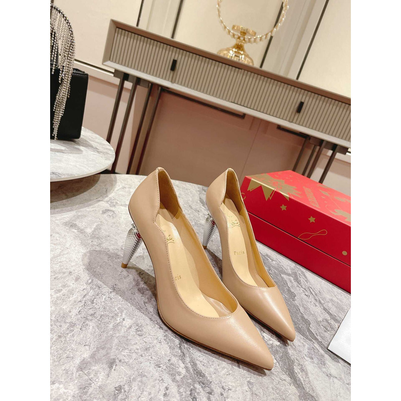 Ch**an louboutin hot chick patent leather pumps 100 nude