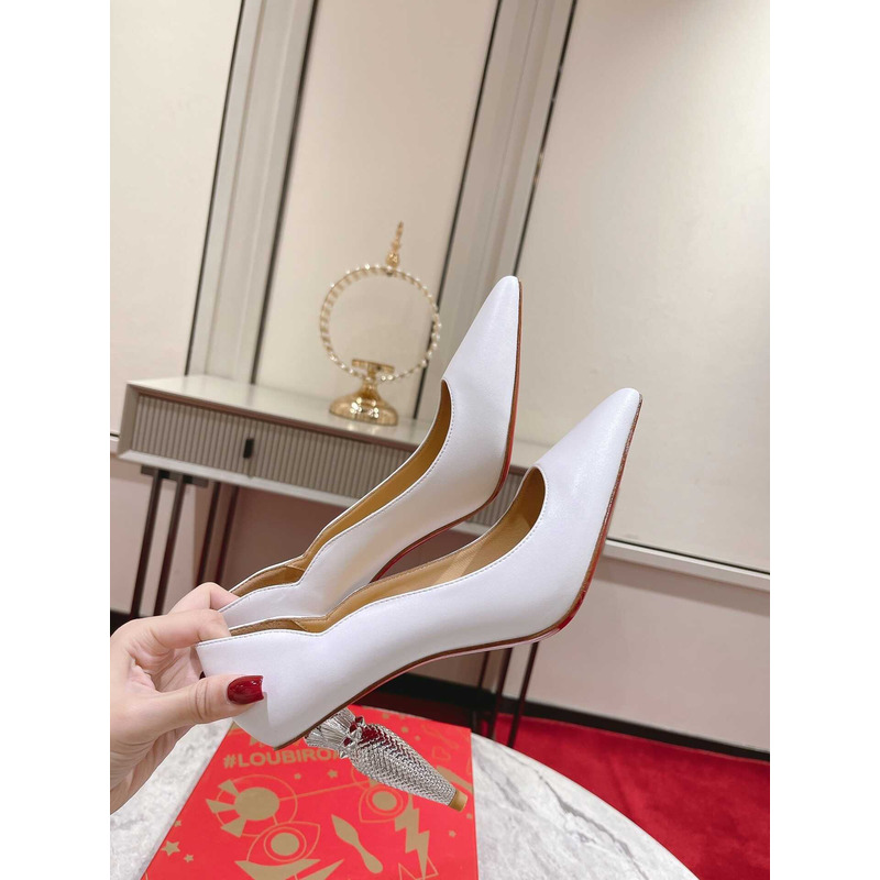 Ch**an louboutin hot chick patent leather pumps 100 white