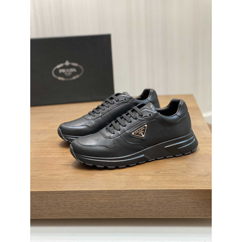 Pra*a logo leather sneakers