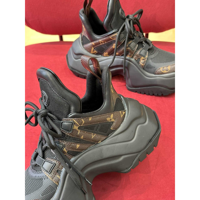 l**is V*t*n archlight sneakers monogram black