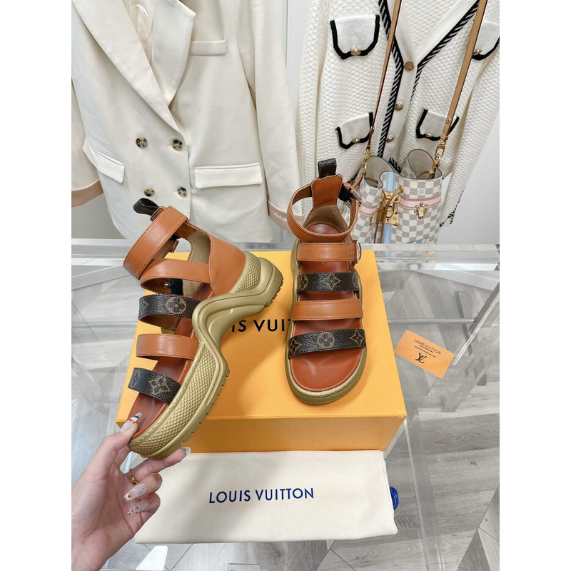 l**is V*t*n archlight sandal brown