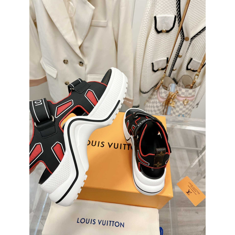 l**is V*t*n archlight sandal black and red