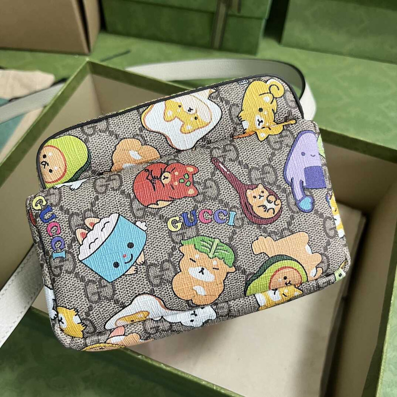 G*u*i animal print multi-function bag