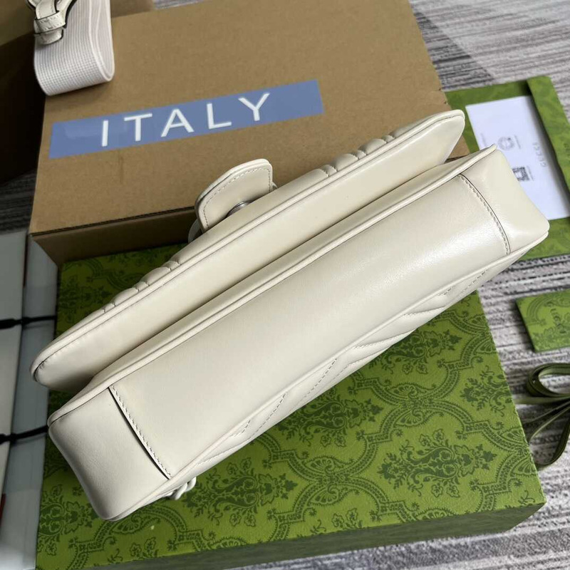 G*u*i gg marmont matelassé shoulder bag white