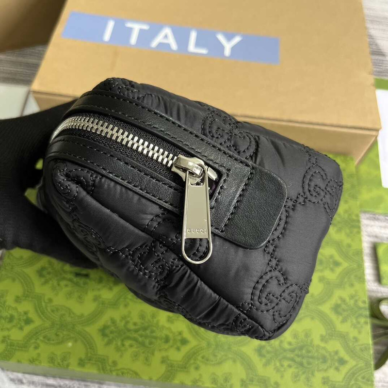 G*u*i gg matelassé makeup bag black