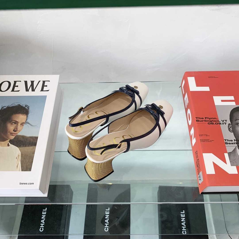 G*u*i leather mid-heel slingback pumps black and white