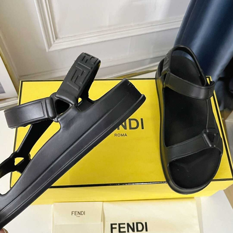 F**di hiker sandal rubber black