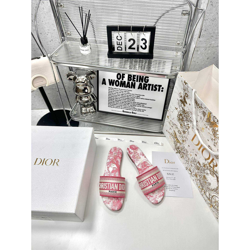 D*or dway slide pink cotton embroidered with metallic thread