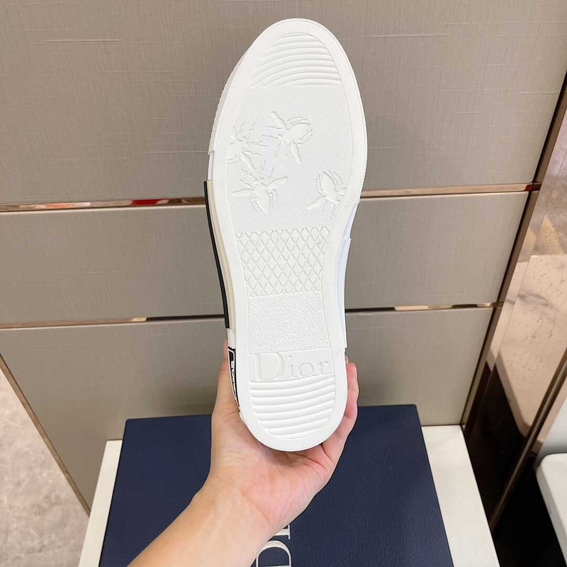 D*or essentials b23 lowtop sneaker gray and white D*or oblique canvas white