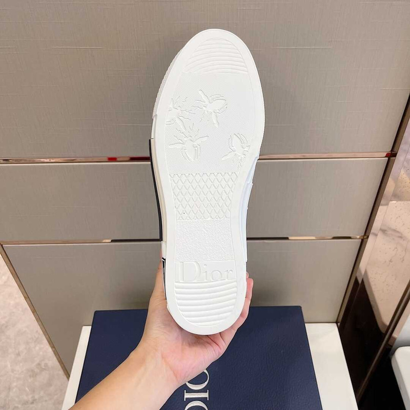 D*or essentials b23 lowtop sneaker black and white D*or oblique canvas white