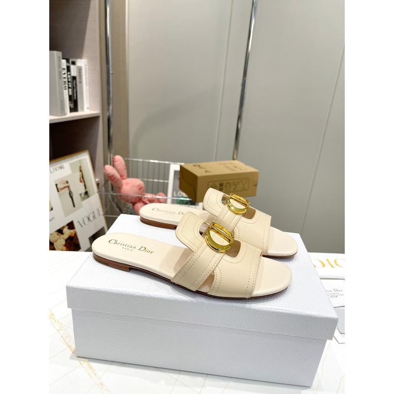 D*or 30 montaigne slide calfskin beige