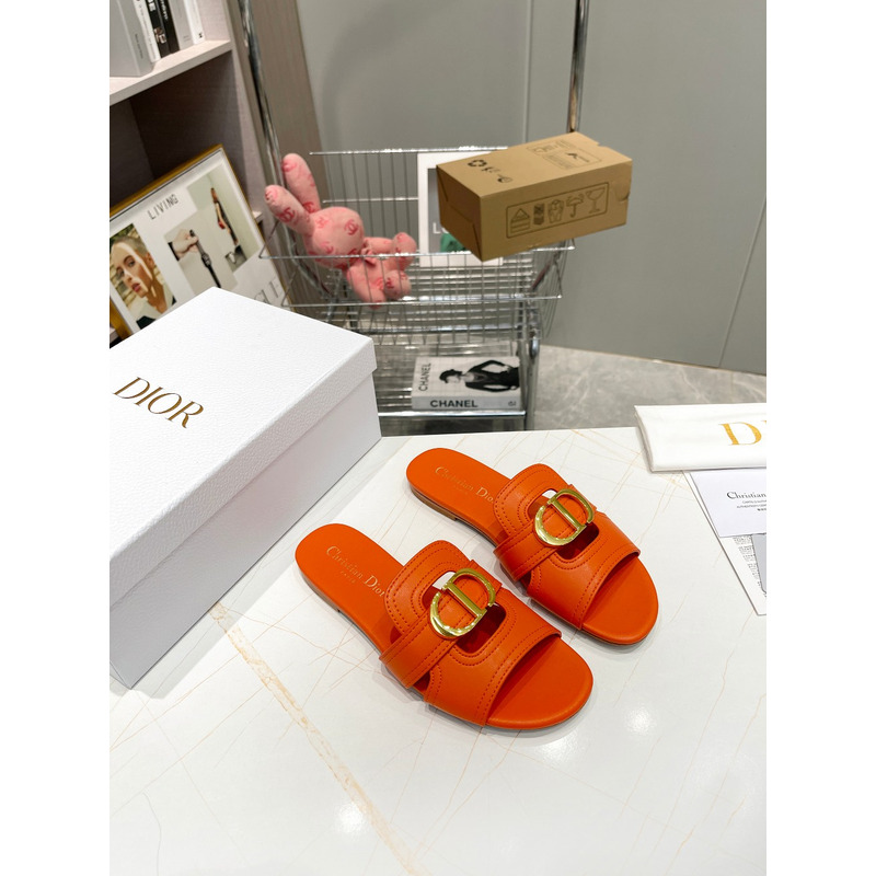 D*or 30 montaigne slide calfskin orange