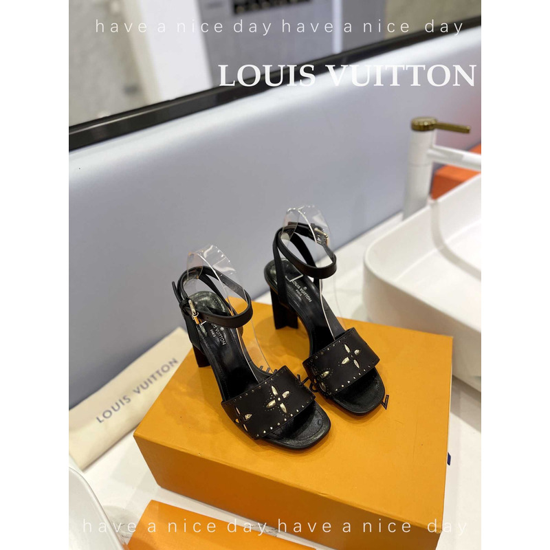 l**is V*t*n leather sandal black