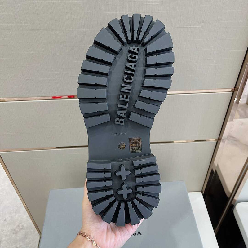 Ba*len*cia*ga rhino derby shoes black