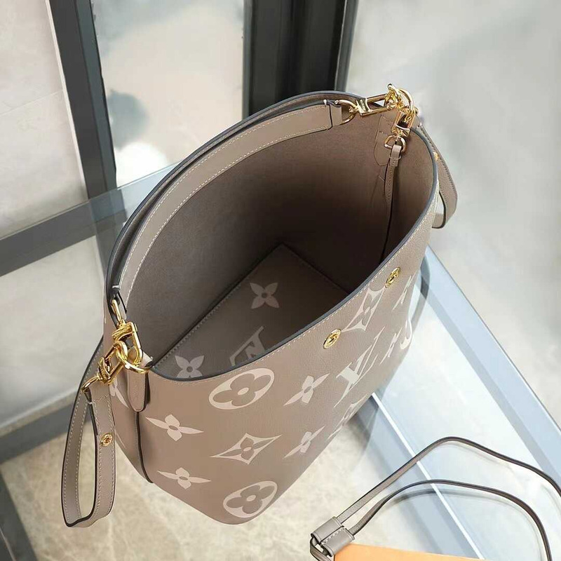 l**is V*t*n néonoé mm bag