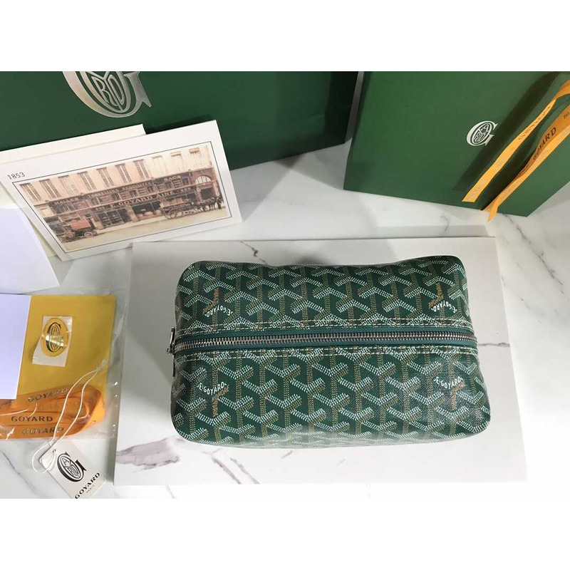 Go*ard street style plain skater style clutches