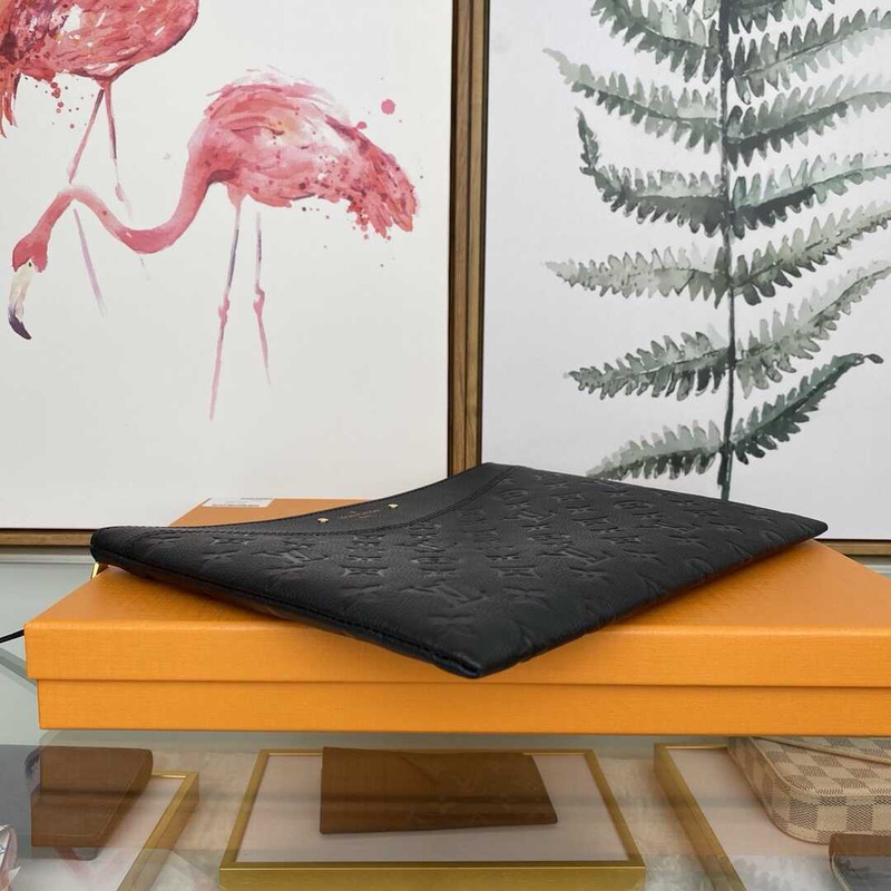 l**is V*t*n daily carry-on bag leather black