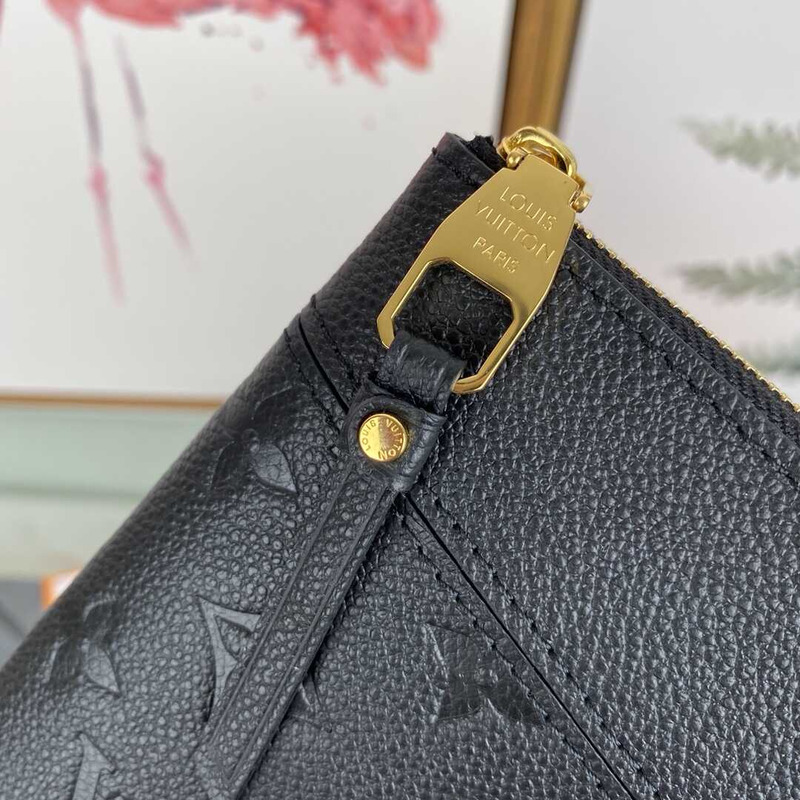 l**is V*t*n daily carry-on bag leather black