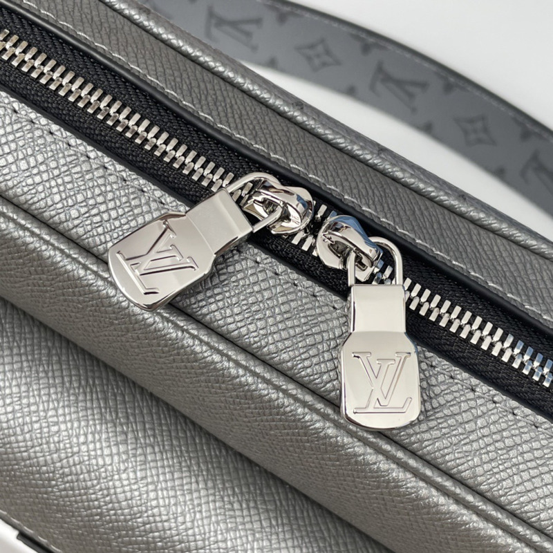 l**is V*t*n eclipse outdoor pm classic logo messenger bag gray