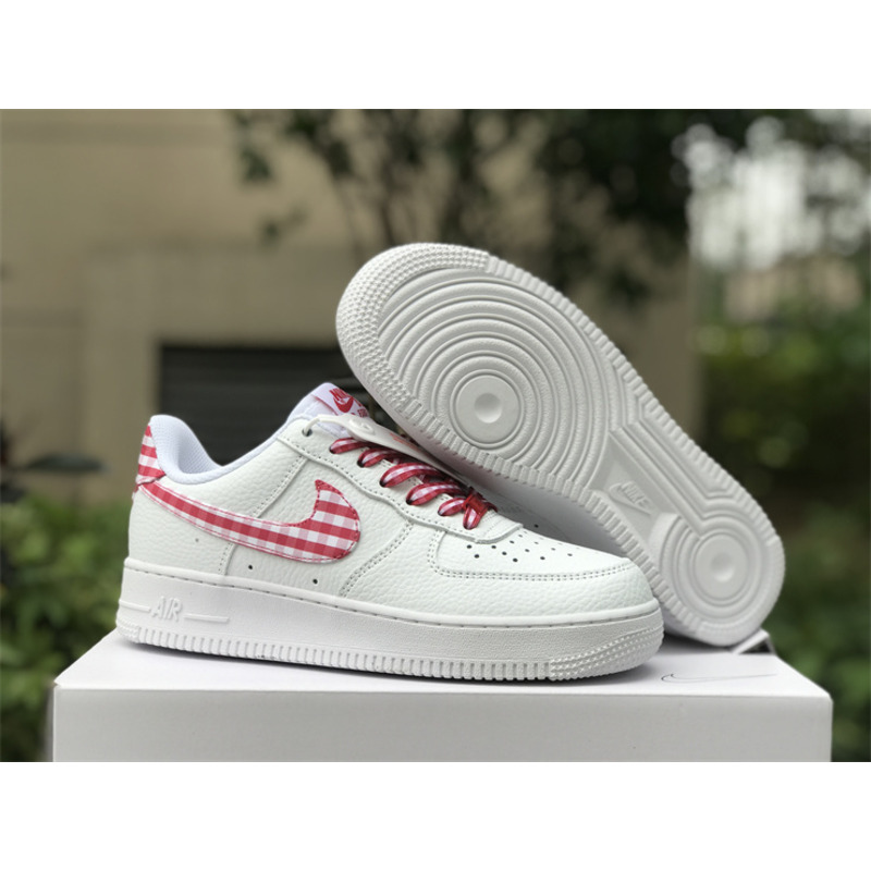 Nike Air Force 1 Low Red Gingham