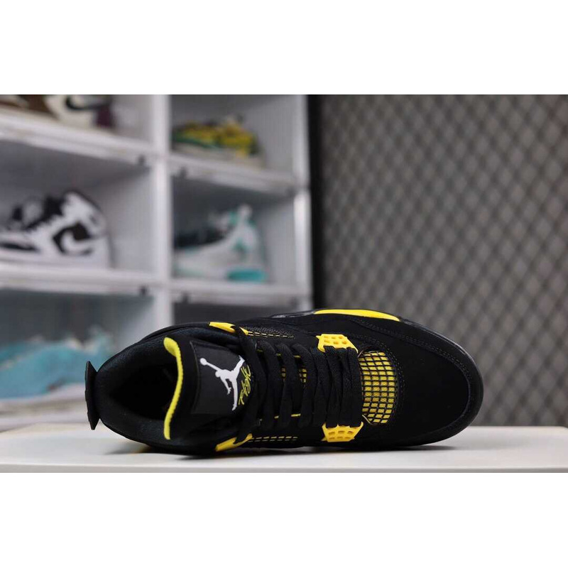 Jordan Air Jordan 4 Thunder Sneakers Yellow And Black