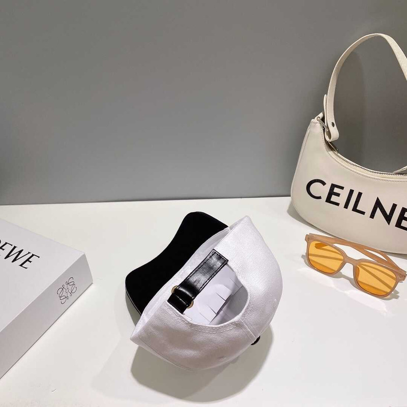 Ba*len*cia*ga black and white splicing baseball cap