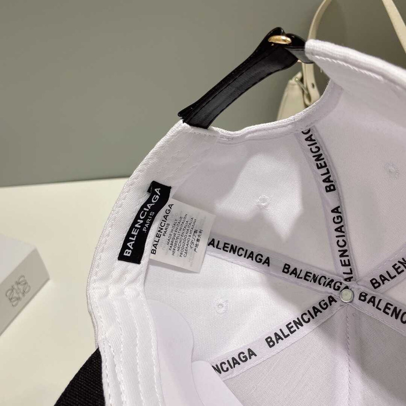Ba*len*cia*ga black and white splicing baseball cap