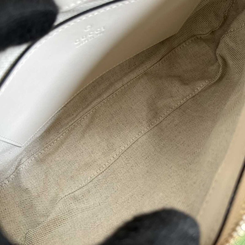 G*u*i gg matelasse leather bag white