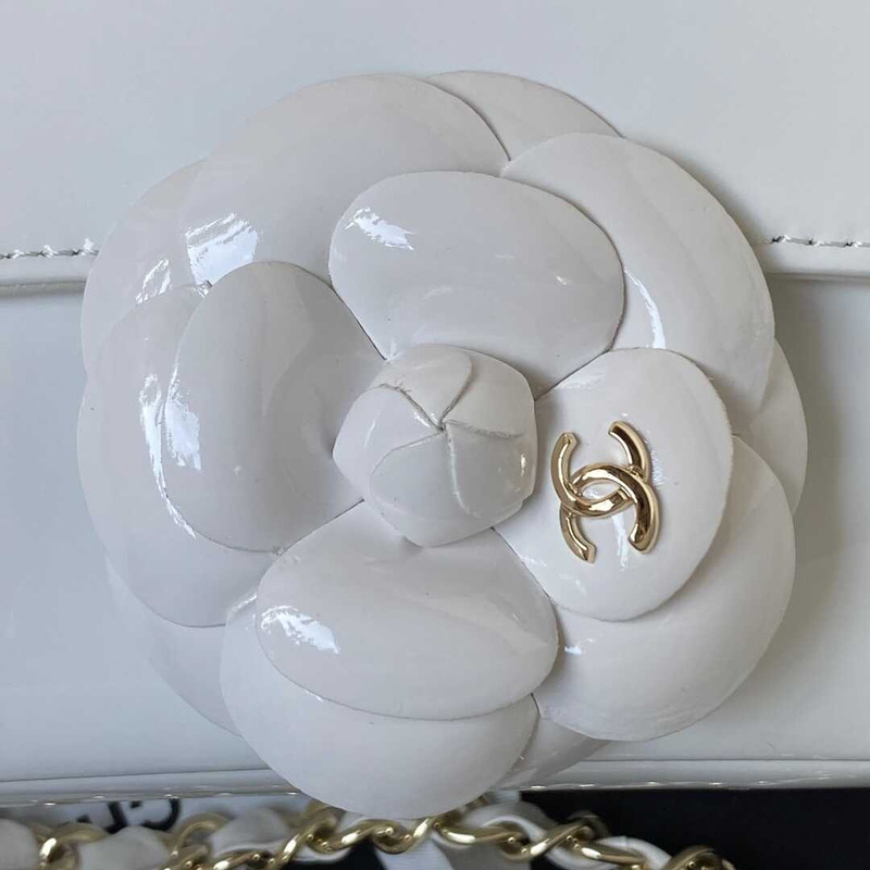 Ch*el 2023 patent leather camellia catwalk style chain bag white