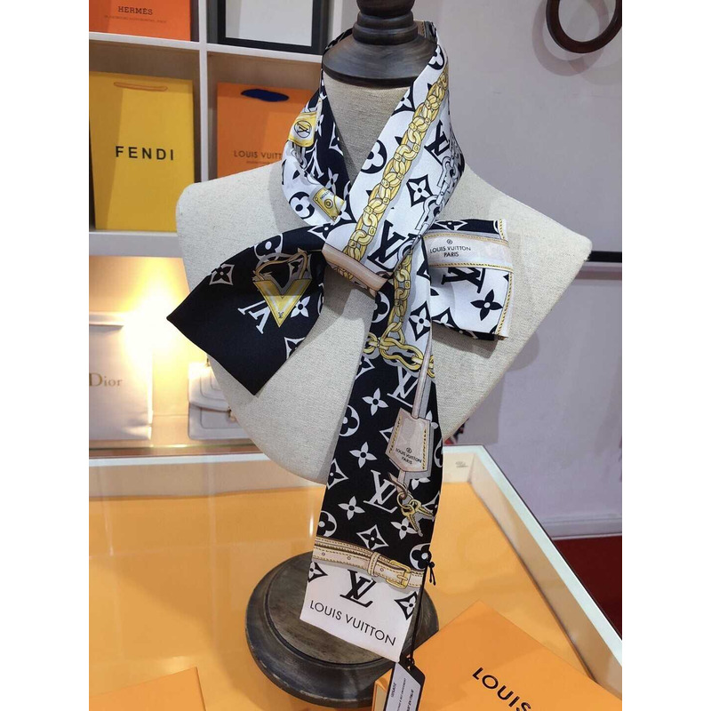 l**is V*t*n monogram confidential long scarf