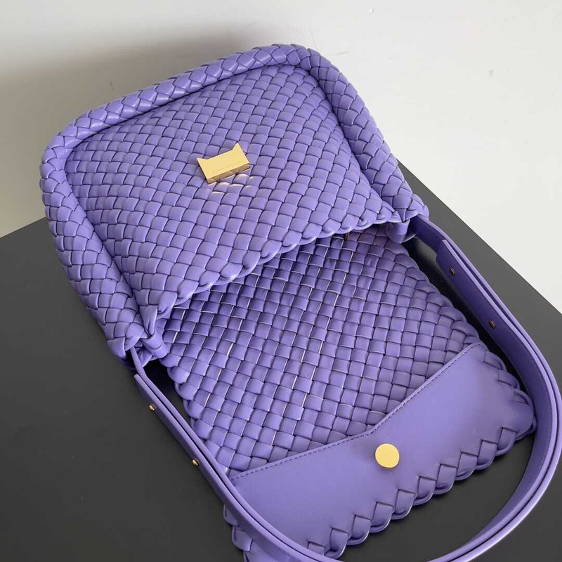 Bo*te*ga ve*ne*ta shoulder bag women purple